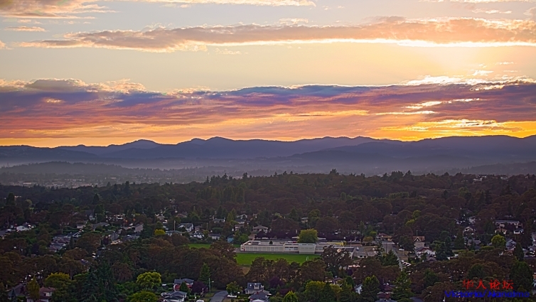 sunset at Mountain Tolmie.jpg